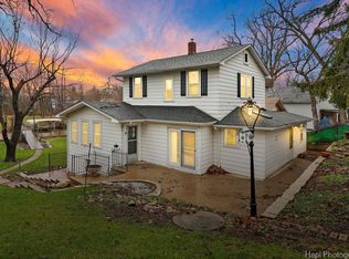 34750 N Oak Ave, Ingleside, IL 60041