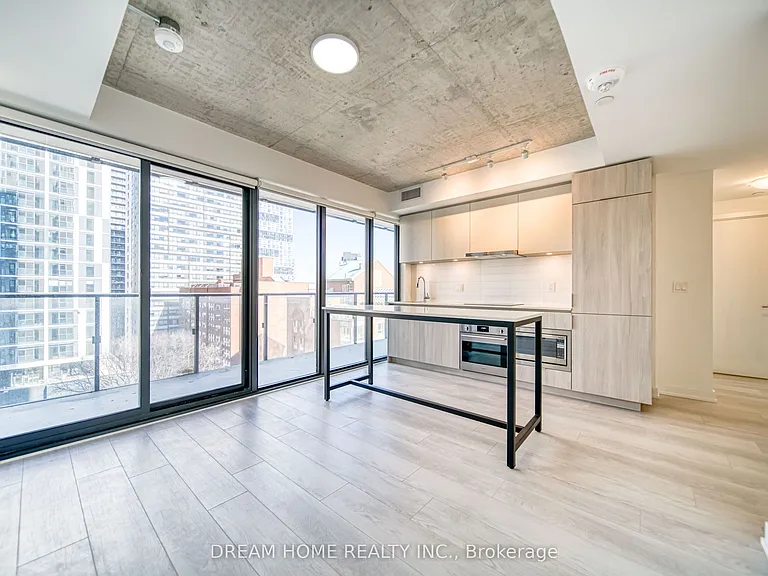 47 Mutual St #1004 — Photo 7