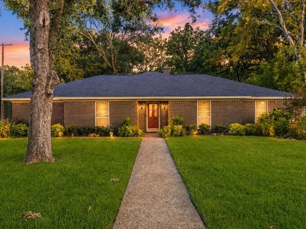 1401 Bowie Cir, Corsicana, TX 75110
