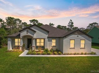 38 Cypress Blvd E, Homosassa, FL 34446