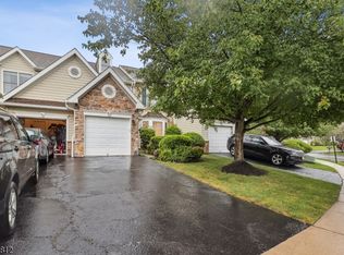 91 Patriot Hill Dr, Basking Ridge, NJ 07920