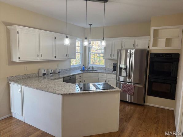 16112 Ridgewoods Manor Cir, Glencoe, MO 63038