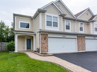12927 W Wakefield Dr, Beach Park, IL 60083