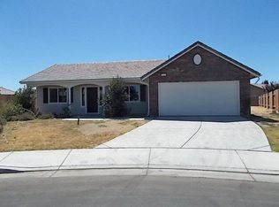 6103 Star Sapphire Dr, Bakersfield, CA 93313