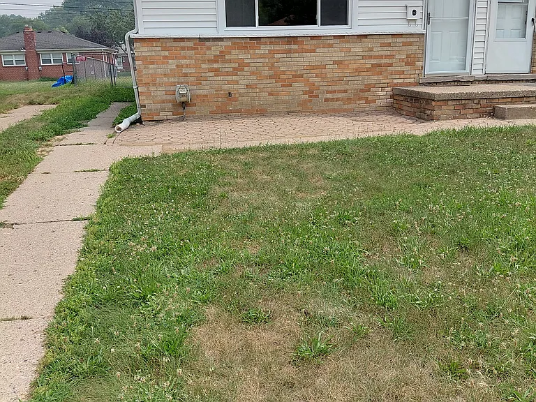 2505 Stieber St — Photo 35