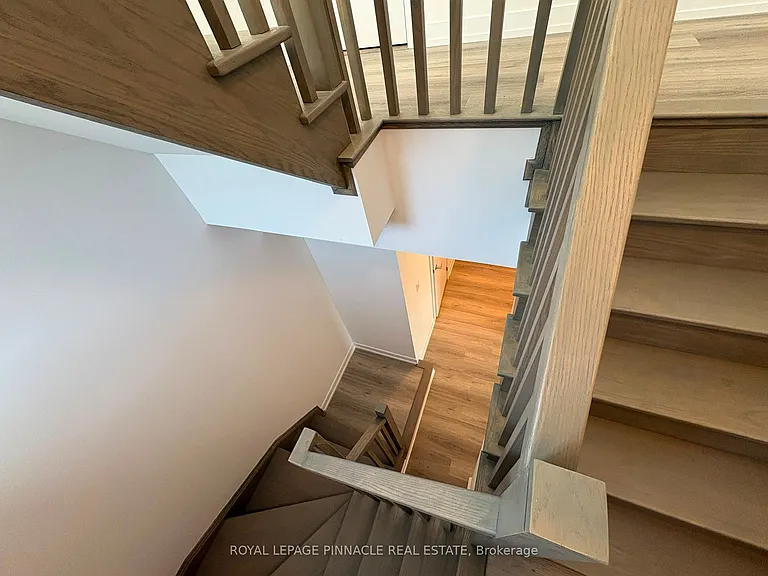 3 Bancroft Ln #202 — Photo 10