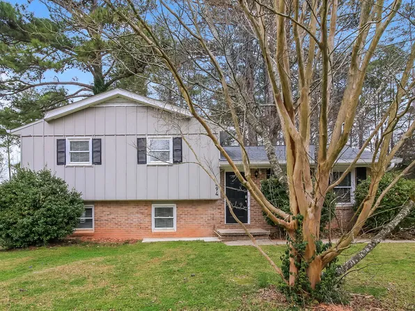 694 Dixon Rd, Jonesboro, GA 30238