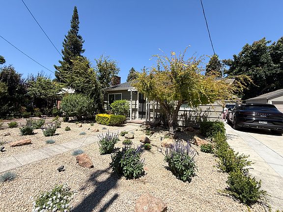 2nd image of 445 Alviso St