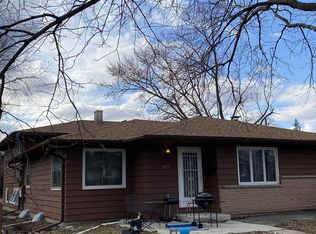 815 Charles St #1, Dekalb, IL 60115