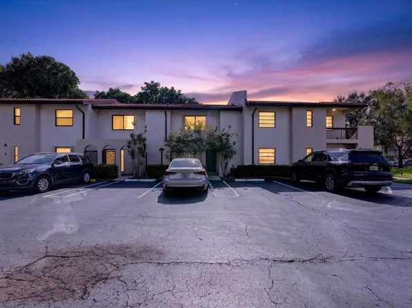 21682 Cypress Rd APT 11D, Boca Raton, FL 33433