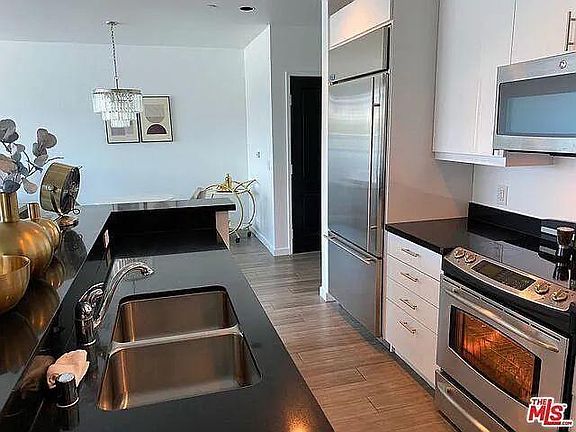 3rd image of 8603 Wilshire Blvd #1105