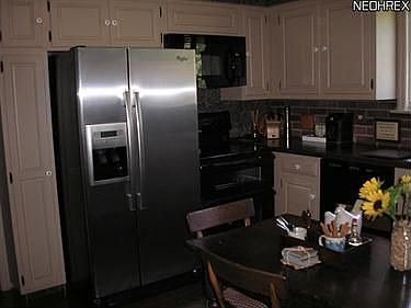 4th image of 550 Joan Ave