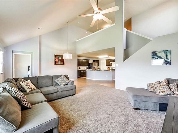 4th image of 21618 Cavallo Ln