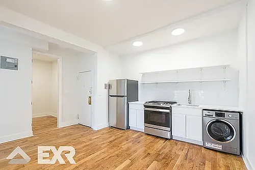 441 Wilson Ave Photo 1