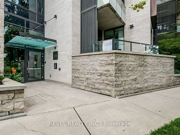 3rd image of 372 Queen Elizabeth Driveway #103