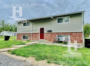 15112 Bellaire Ave, Grandview, MO 64030