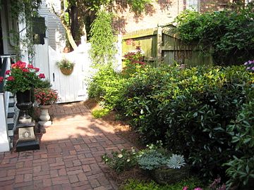 courtyard garden