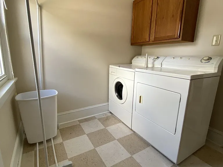 520 W 3rd St #1E — Photo 16