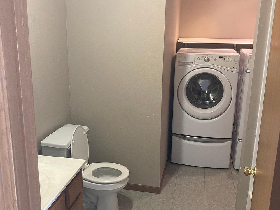 915 Uptegrove Ln, Knob Noster, MO 65336 Zillow