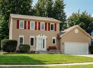 3414 Scenic Vista Dr, West Des Moines, IA 50265