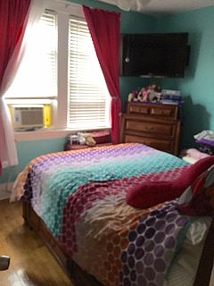 3rd image of 147 Van Cortlandt Ave #2