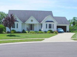 1187 Wildflower Dr, Metamora, OH 43540