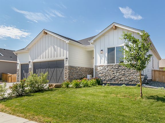 3rd image of 45 Turnberry Dr