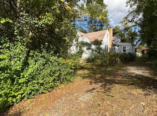 6N375 Rosedale Ave, Roselle, IL 60172