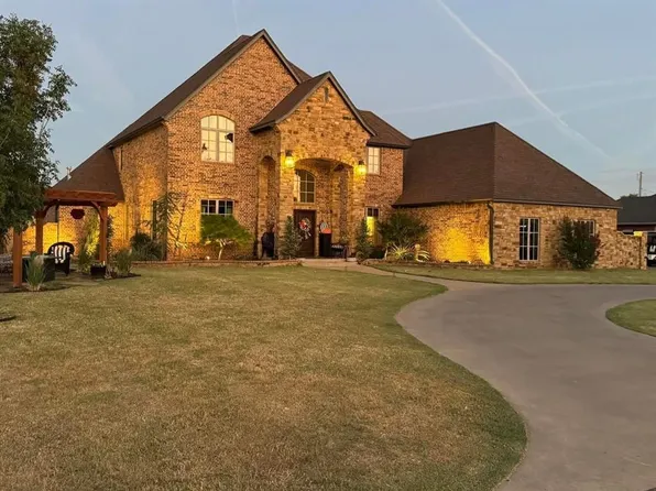 95 Stratton Ln, Clinton, OK 73601