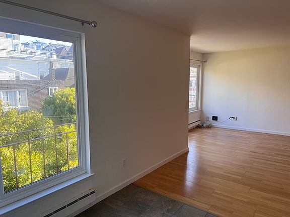 4th image of 2280 Green St APT 201