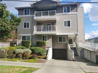 11326 3rd Ave NE APT 303, Seattle, WA 98125