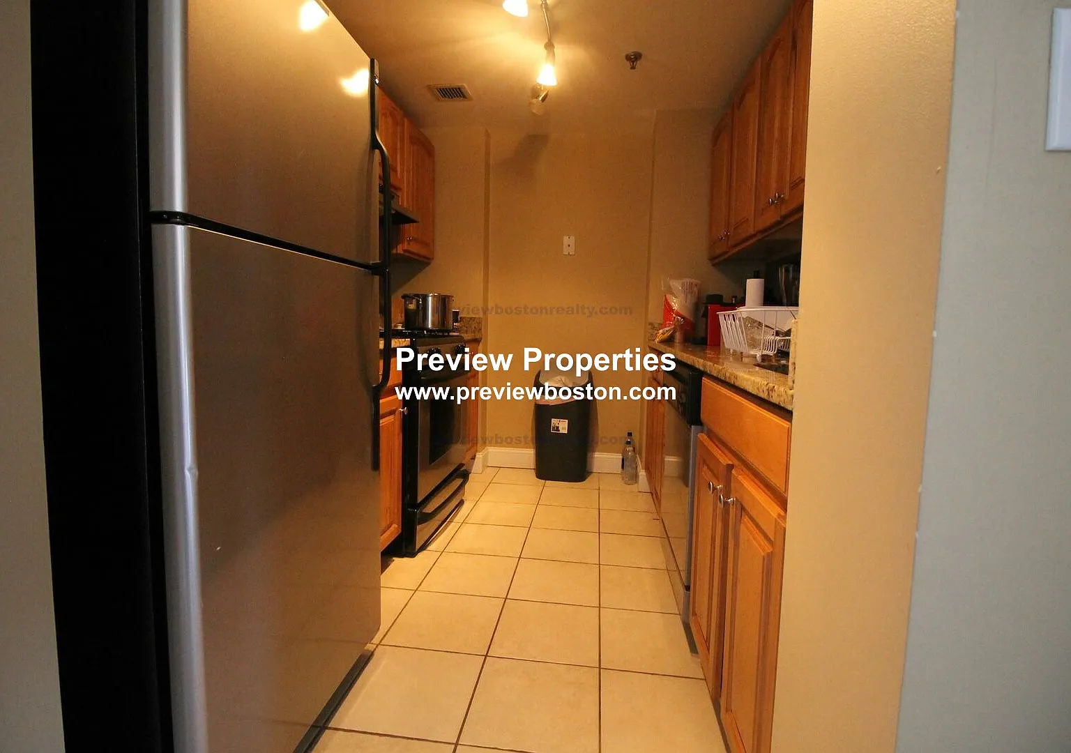 2 bed, 1.0 bath, 787 sqft, $3,600 — Photo 4