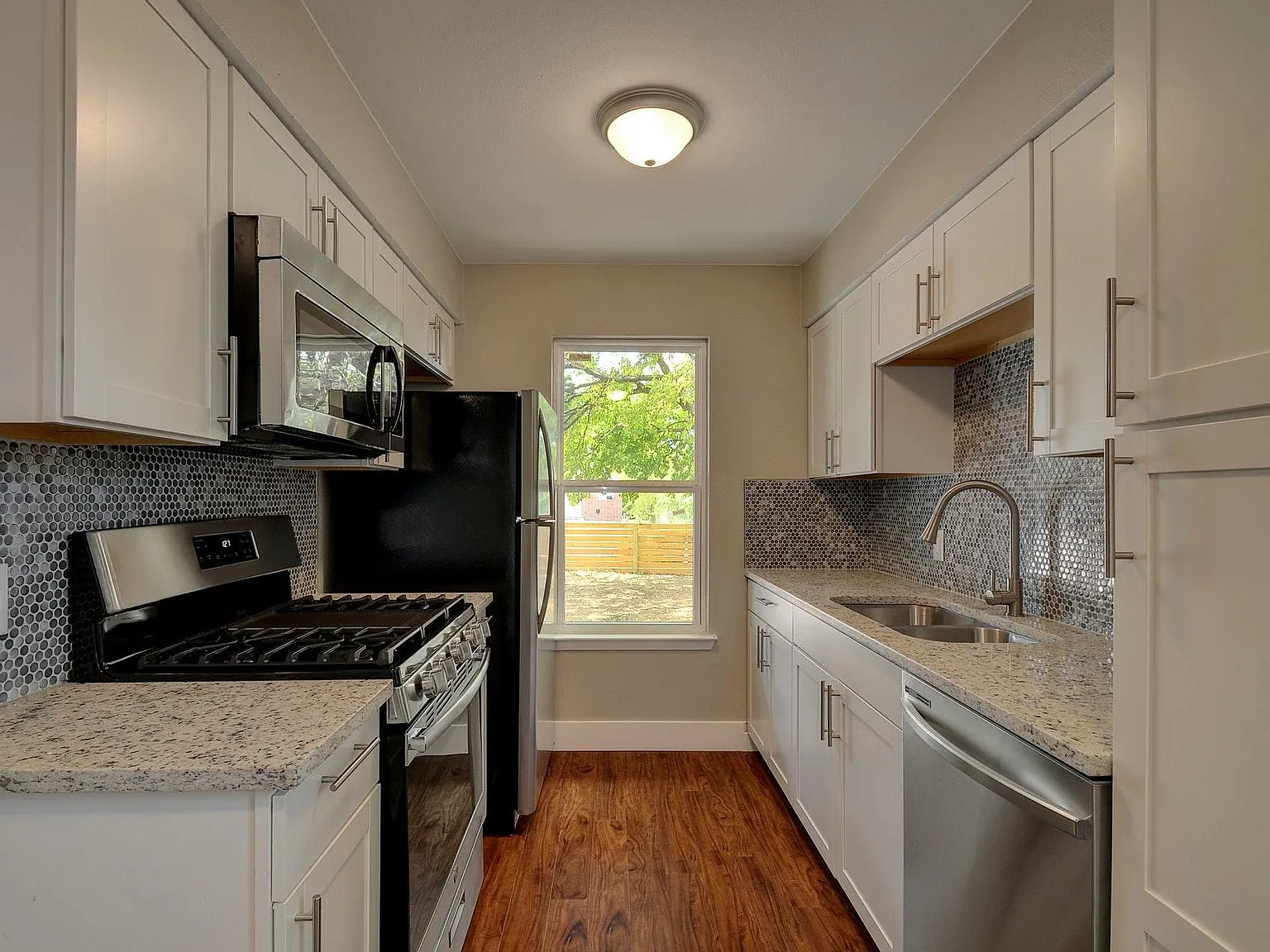 7608 Bethune Ave — Photo 3