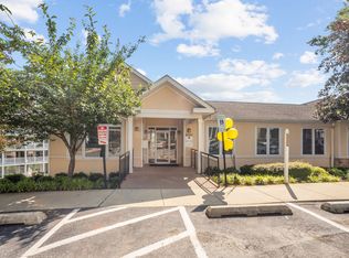 4085 Warner Ave #W3999-B5, Hyattsville, MD 20784