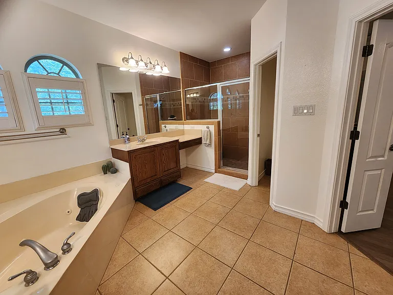 25815 Mount Carillon — Photo 22