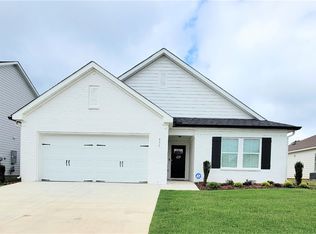 377 Bush Creek Rd, Opelika, AL 36804