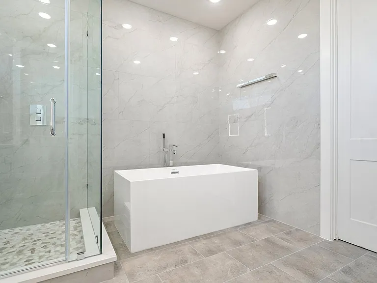 2348 Wycliff Ave — Photo 27