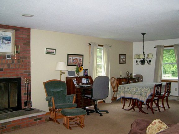 3rd image of 38 Elm Cir