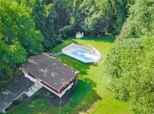3 Donald Rd, Airmont, NY 10901