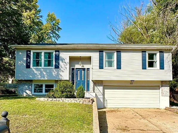 1011 Caroline Dr, Washington, MO 63090