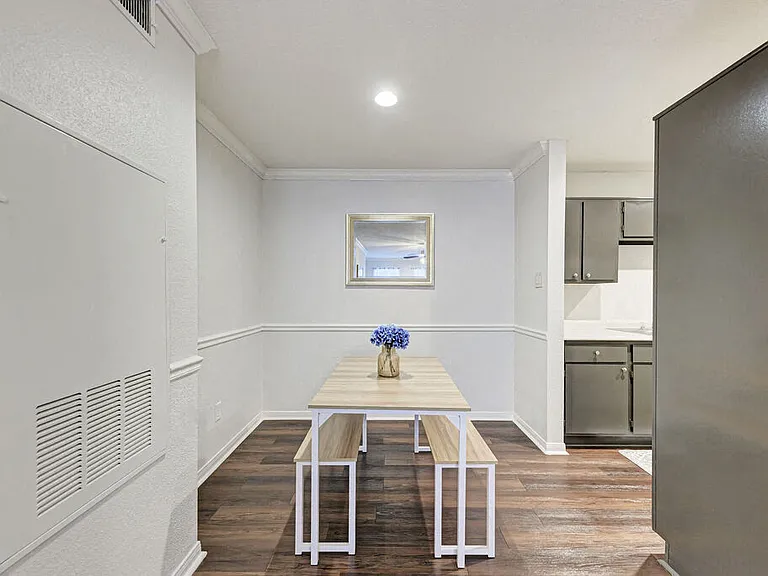 Magnolia Court Apartments — Photo 1