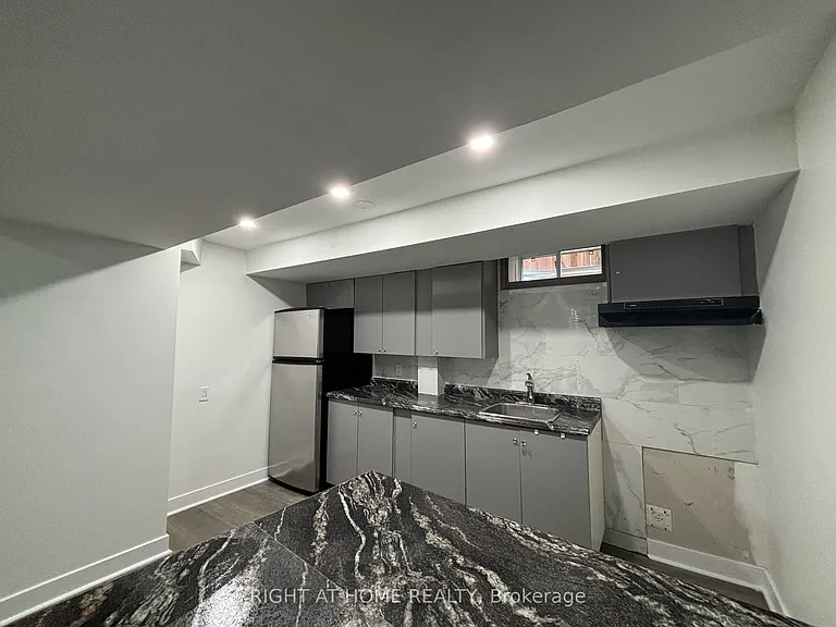 65 Mildenhall Pl #BASEMENT — Photo 5