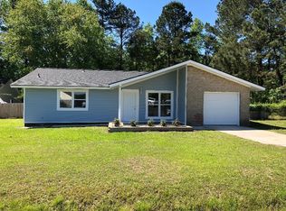 501 Mountain Pine Rd, Moncks Corner, SC 29461