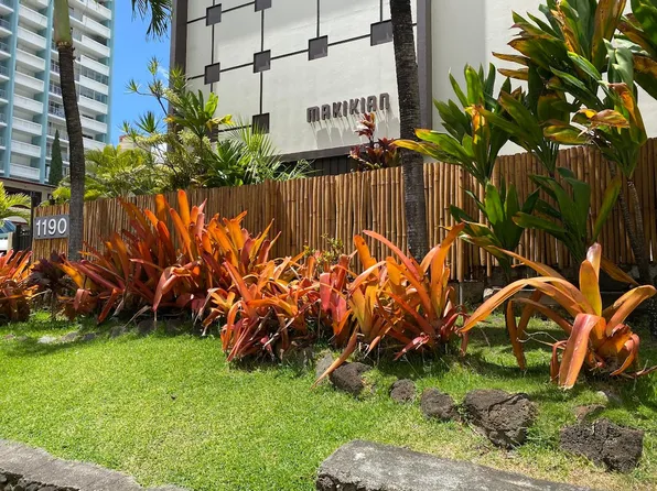 1190 Wilder Ave APT 302, Honolulu, HI 96822