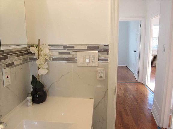 5th image of 11344 204th St