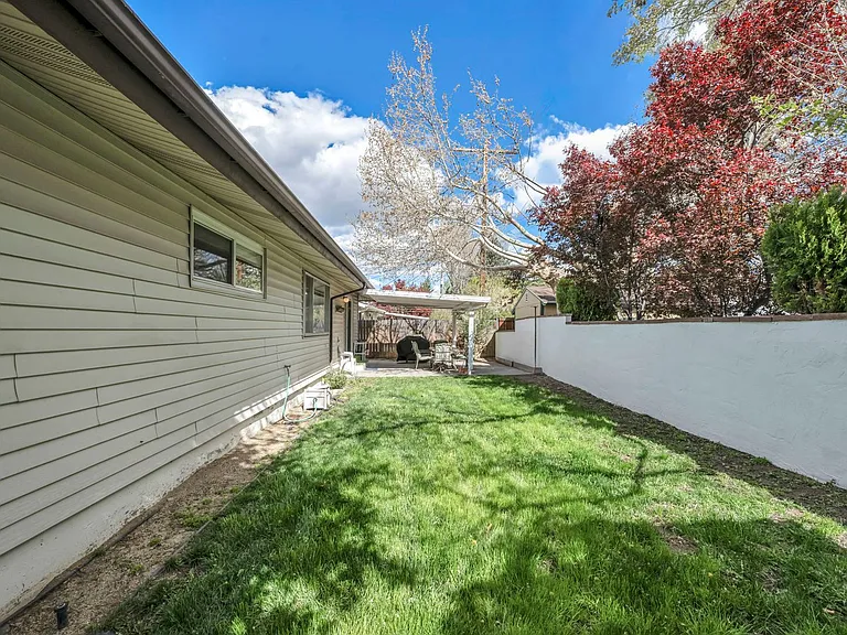 1490 Foster Dr — Photo 48