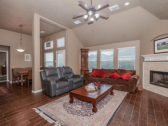 3rd image of 4918 Pearce Lake Ct