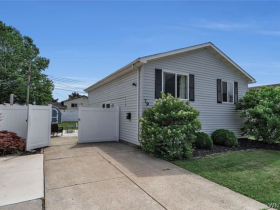 3rd image of 79 Terrell St