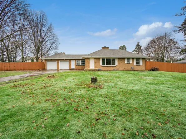 5712 Angling Rd, Portage, MI 49024