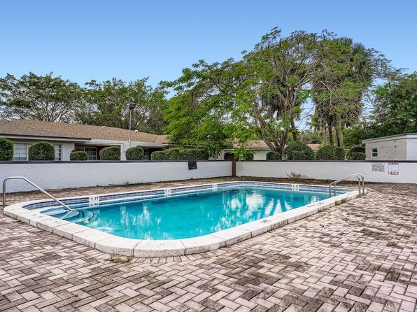 6108 NW 26th St #118